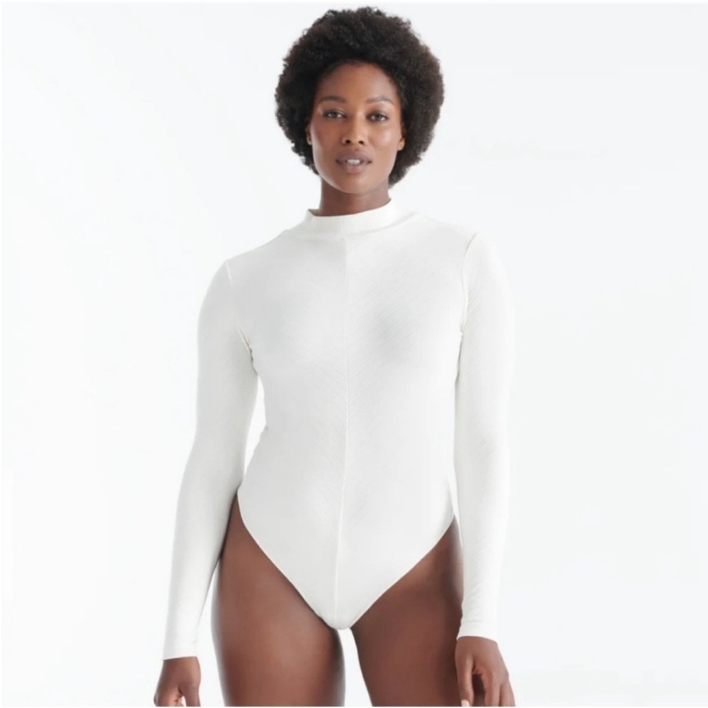 Knix Classic Cream Long Sleeve Bodysuit